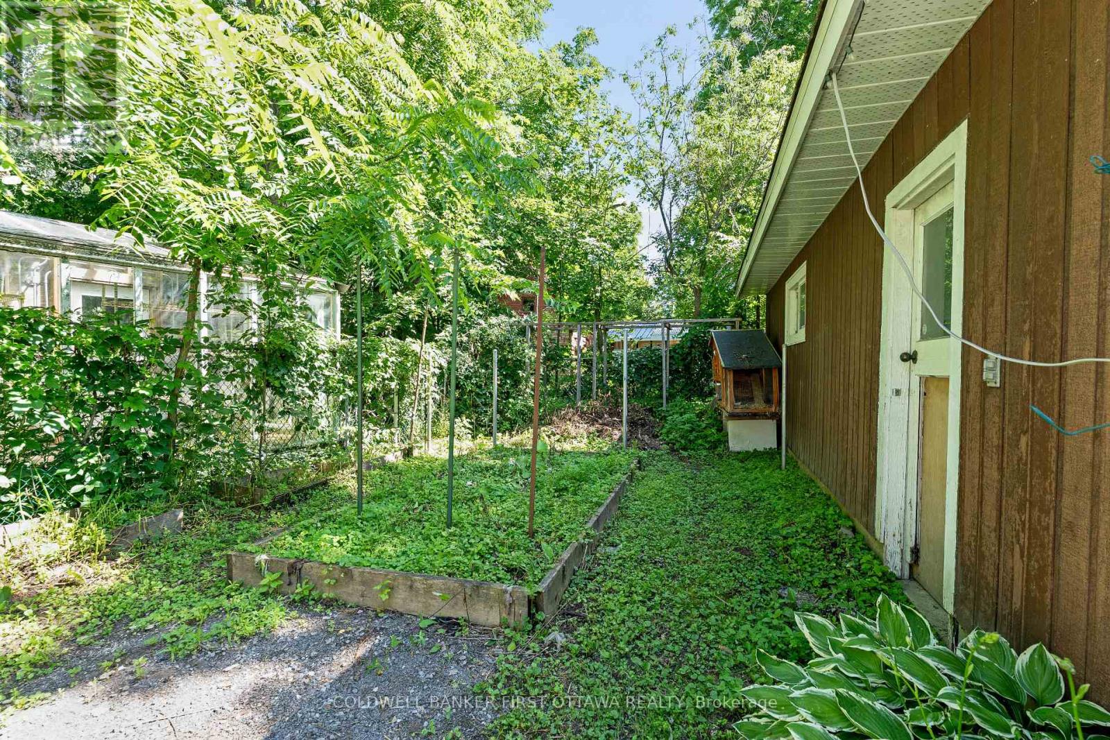 69 WILSON STREET W - 41