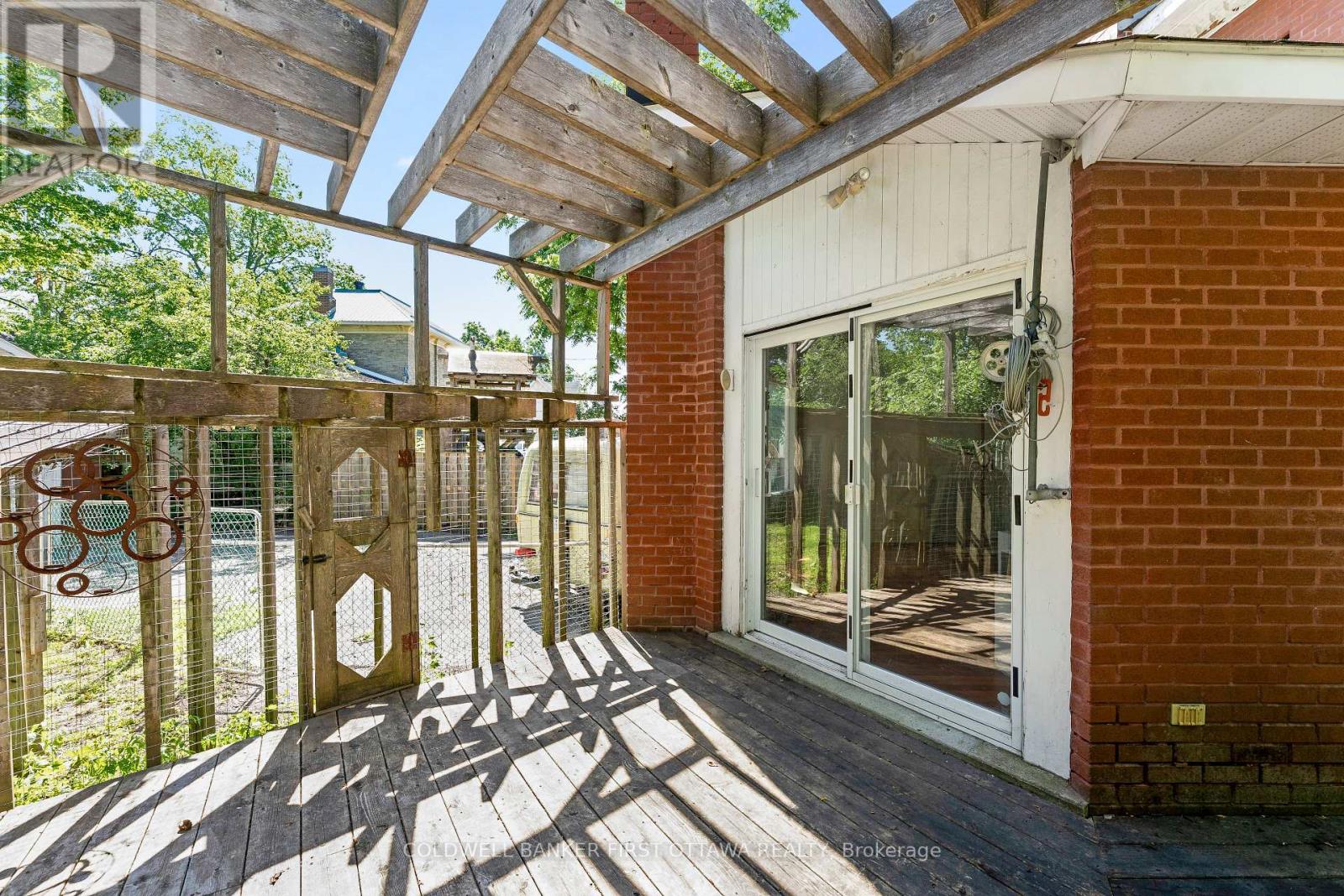69 WILSON STREET W - 43