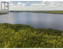 207 Middle Fork Road, Sherbrooke Lake, NS B0J2M0 Photo 11
