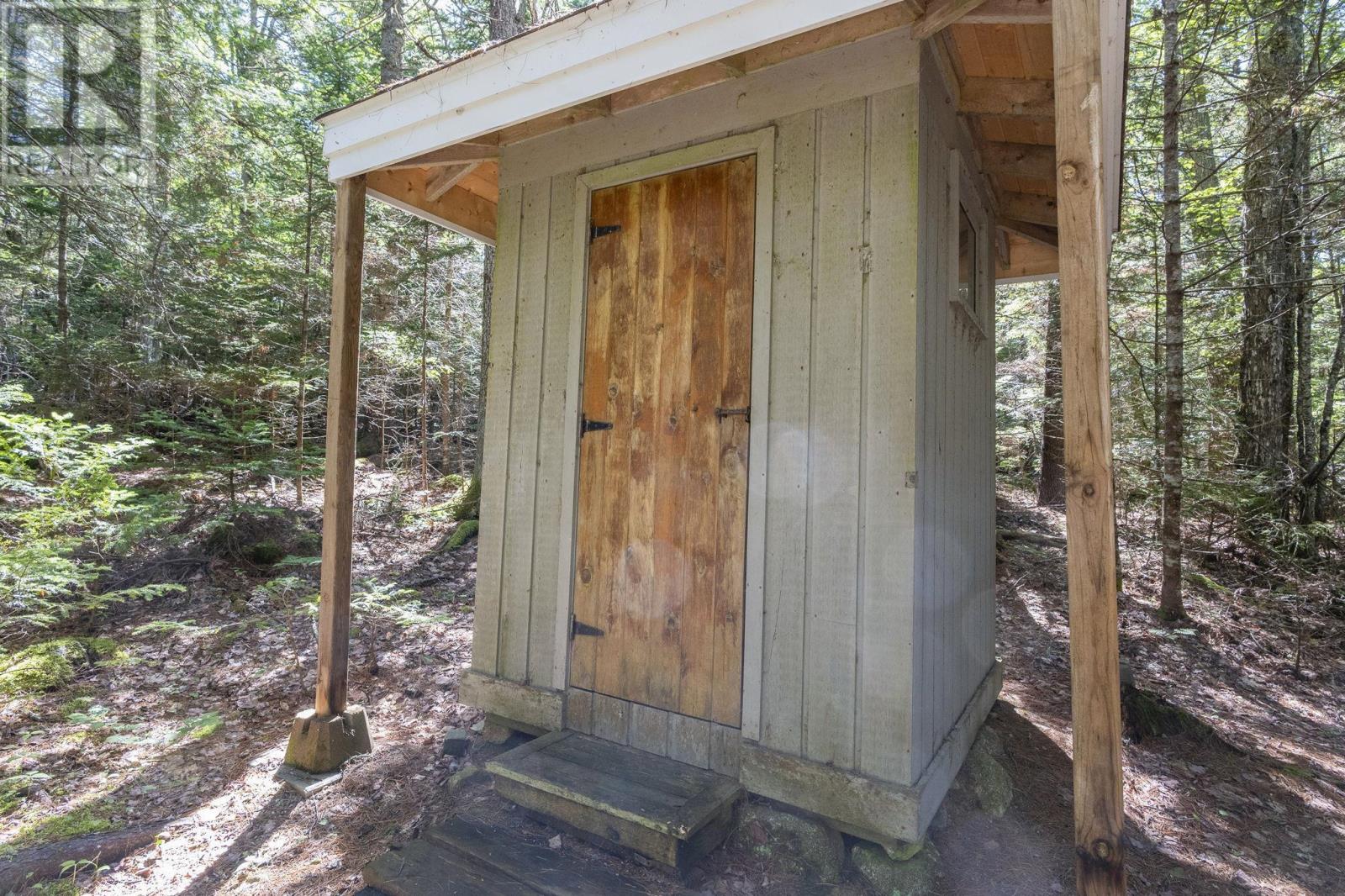 207 Middle Fork Road - 46
