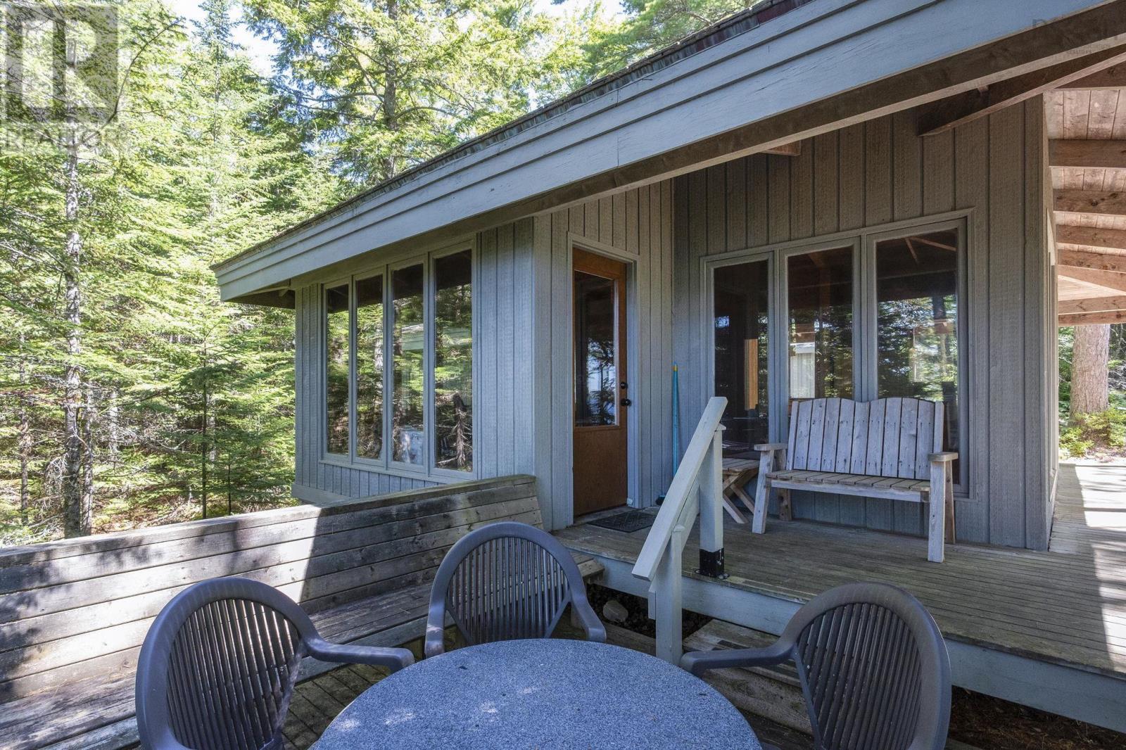 207 Middle Fork Road - 44