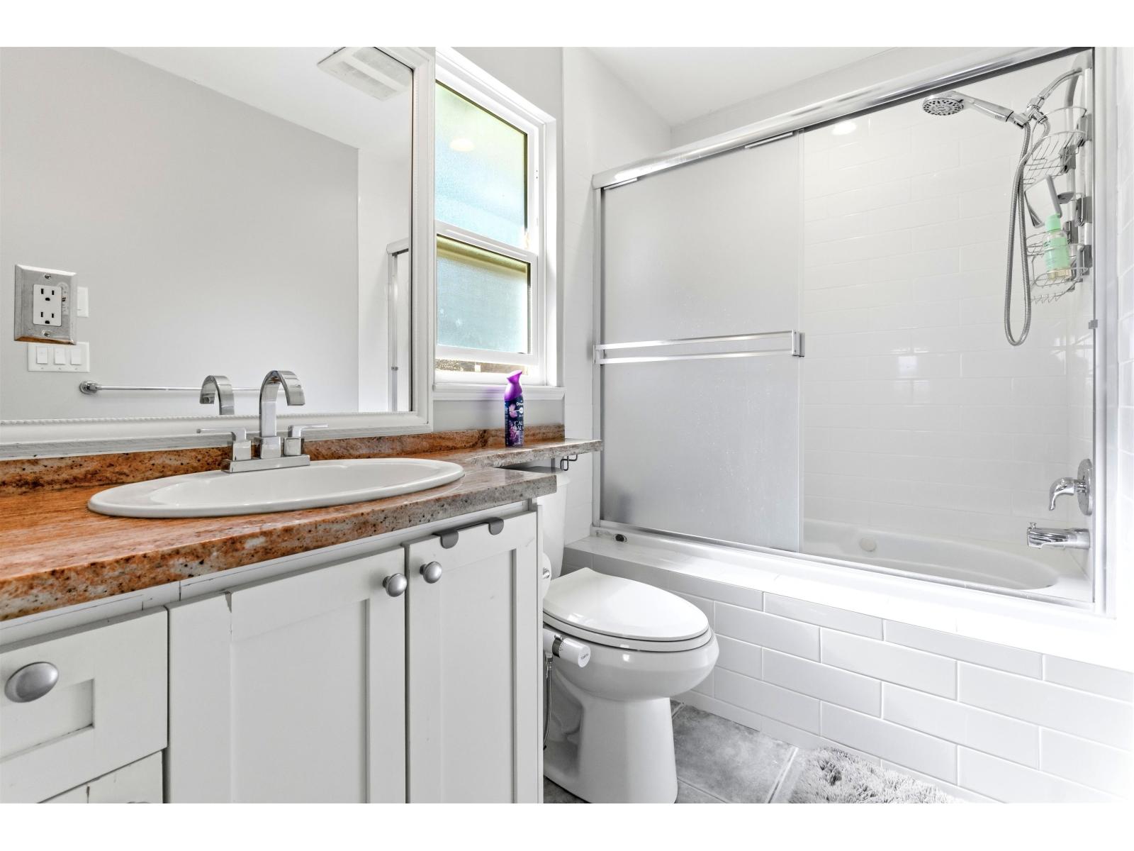 6 Bed, 3 Bath House for Sale in Abbotsford – 36021 SPYGLASS COURT, Abbotsford – MLS# R3145234 - Image 8