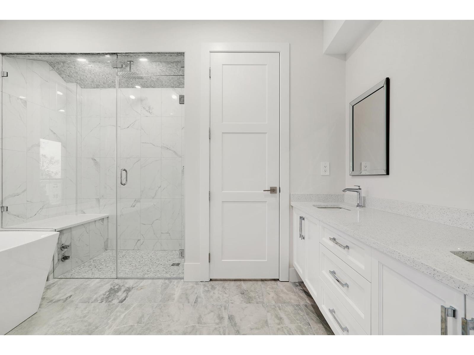 838 STEVENS STREET, White Rock
