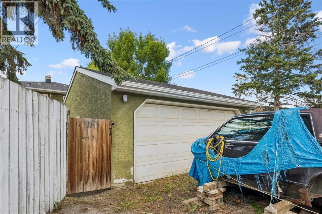 1232 Danloe Street NE - 36