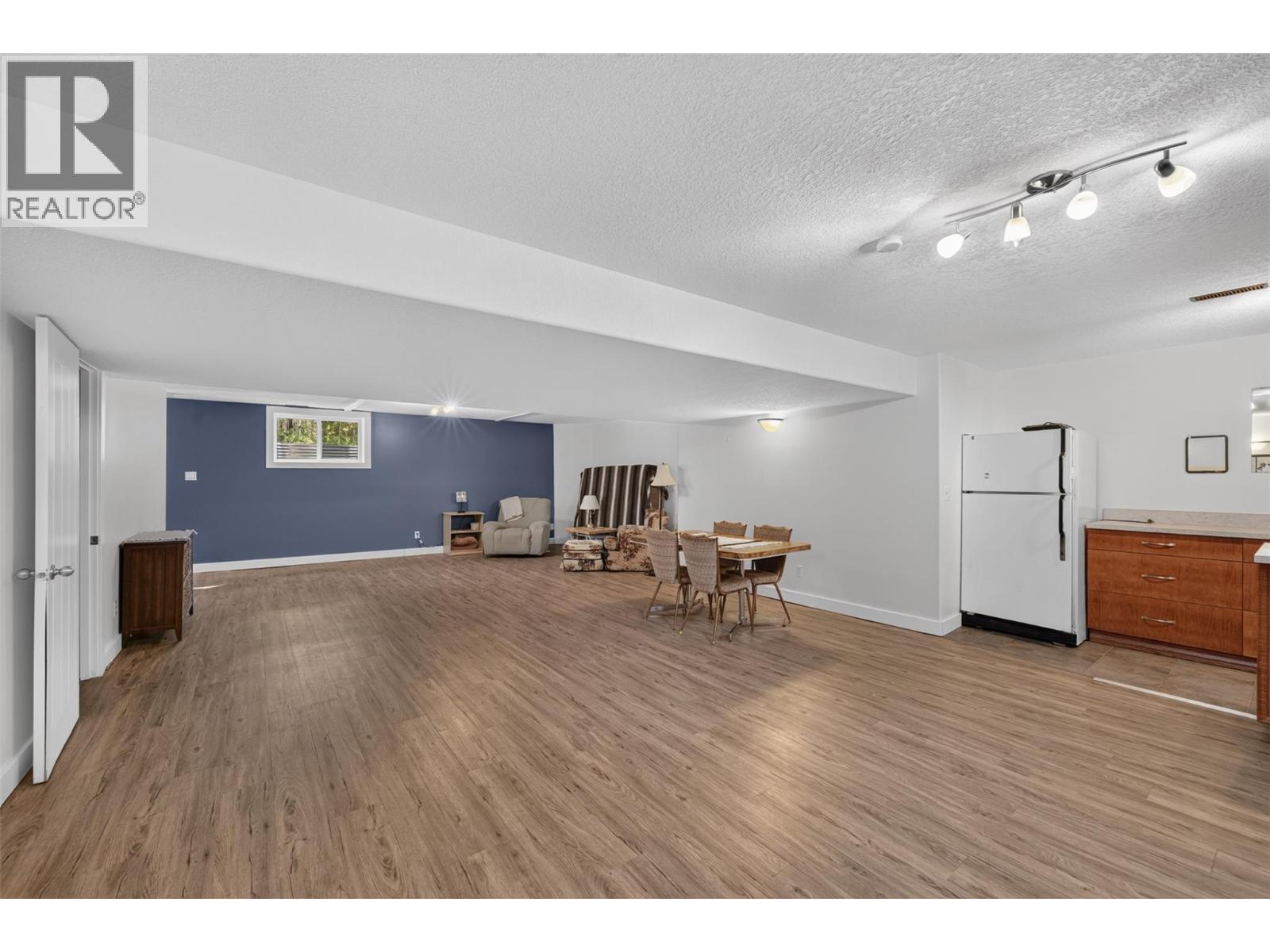 5242 Lebell Road - Image 23