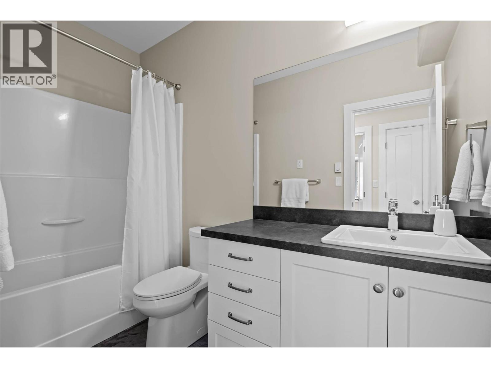 180 Rue Cheval Noir - 40