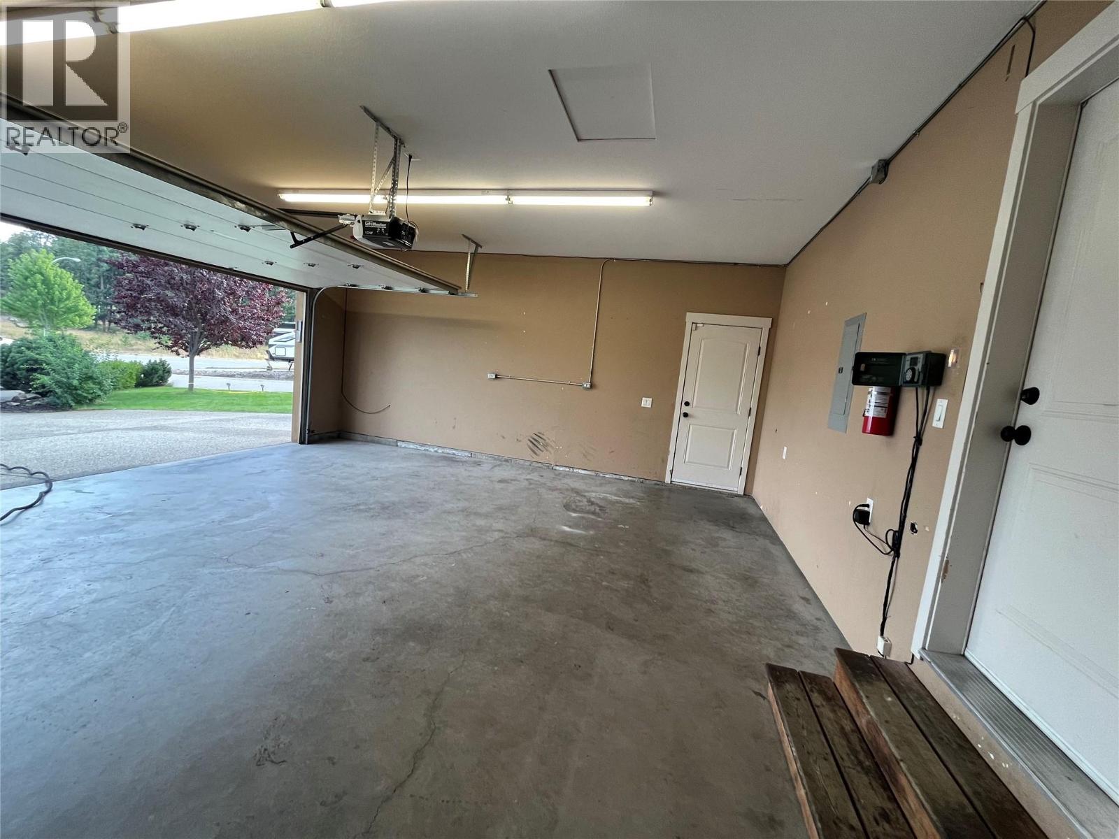 2034 Rosewood Court - 43