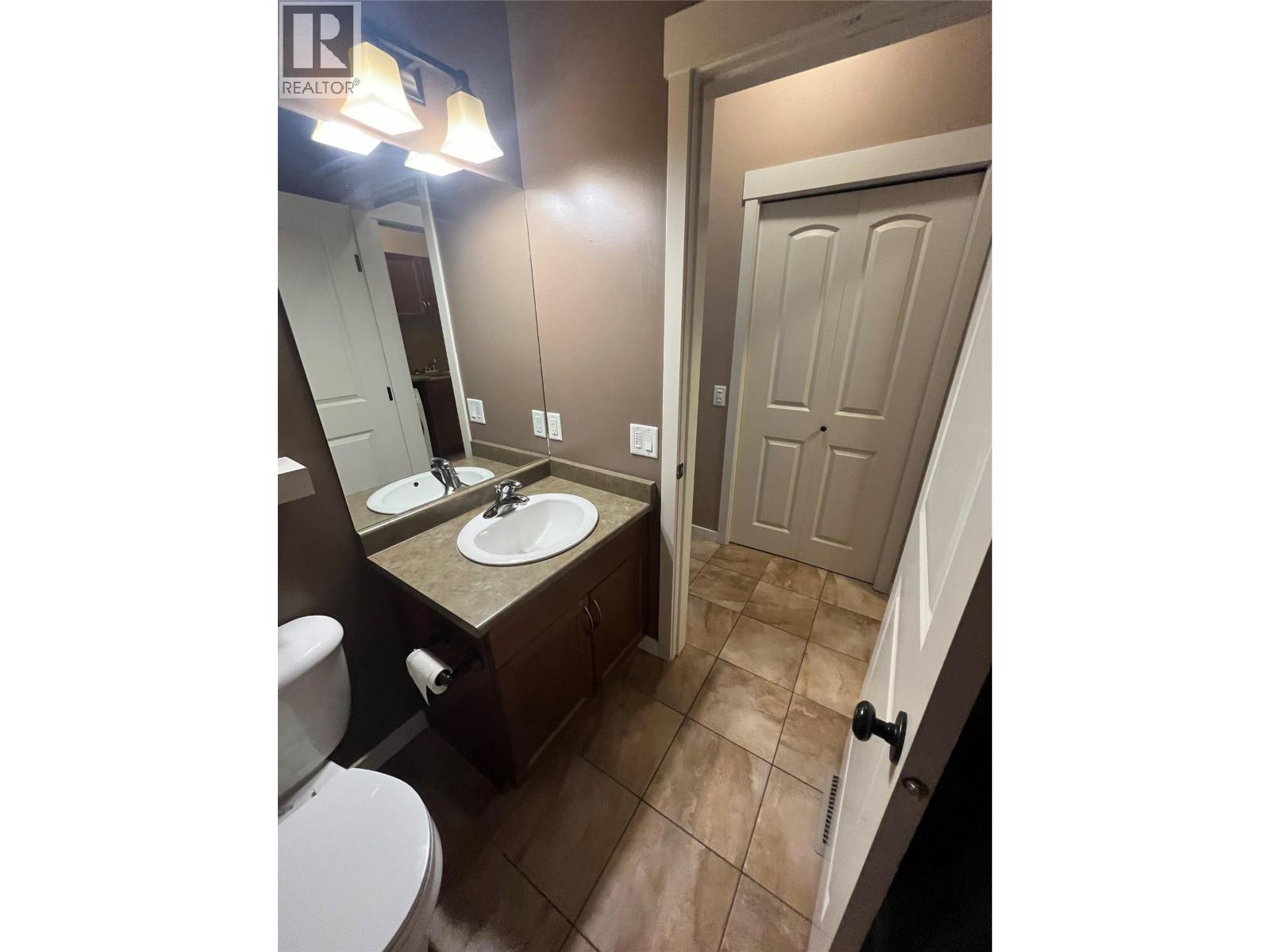 2034 Rosewood Court - 23