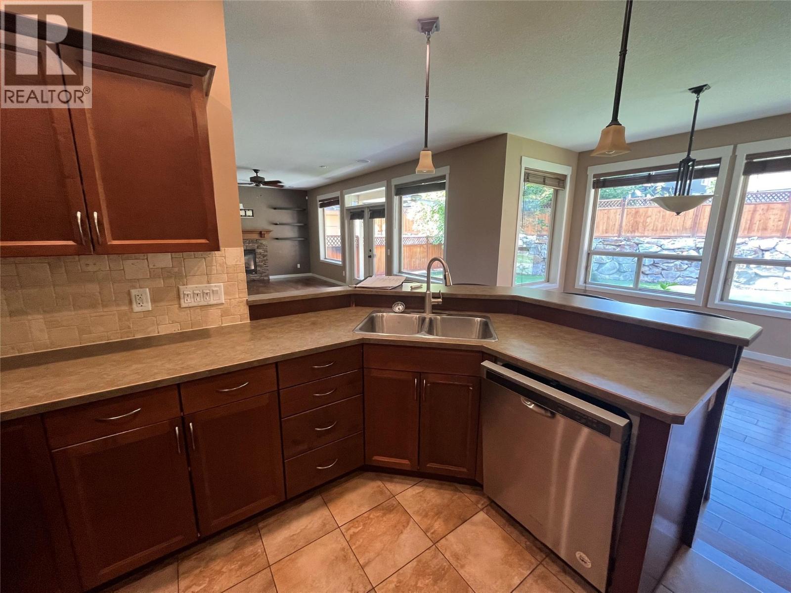 2034 Rosewood Court - 15