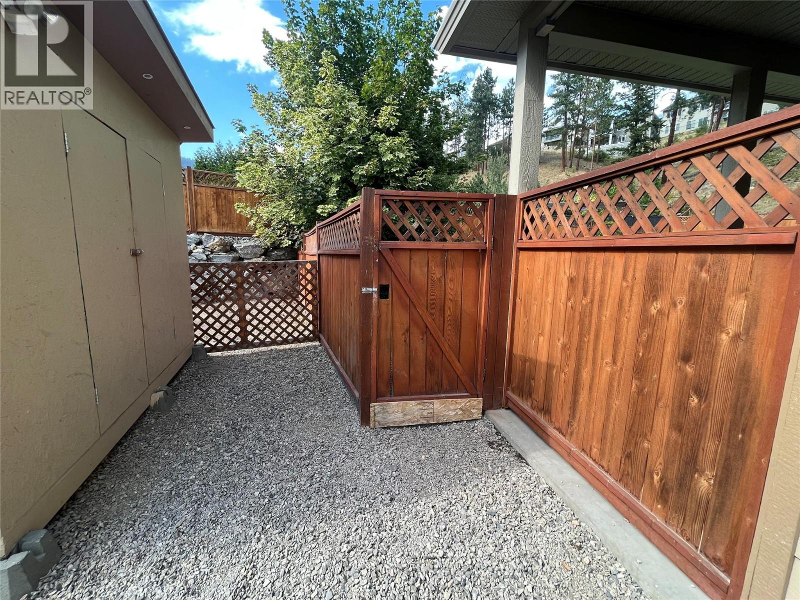 2034 Rosewood Court - 41