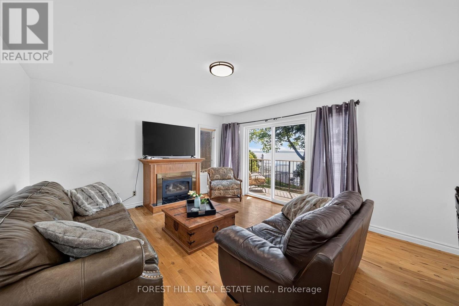 2999 LAKESIDE DRIVE - 3
