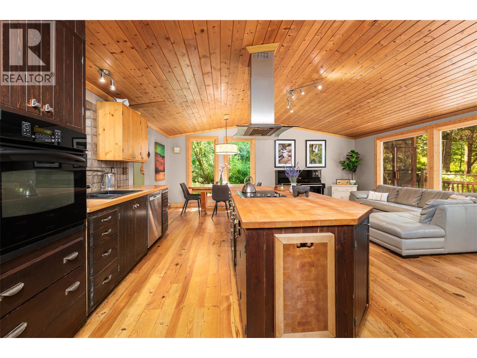 5520 Duck Creek Road - 13