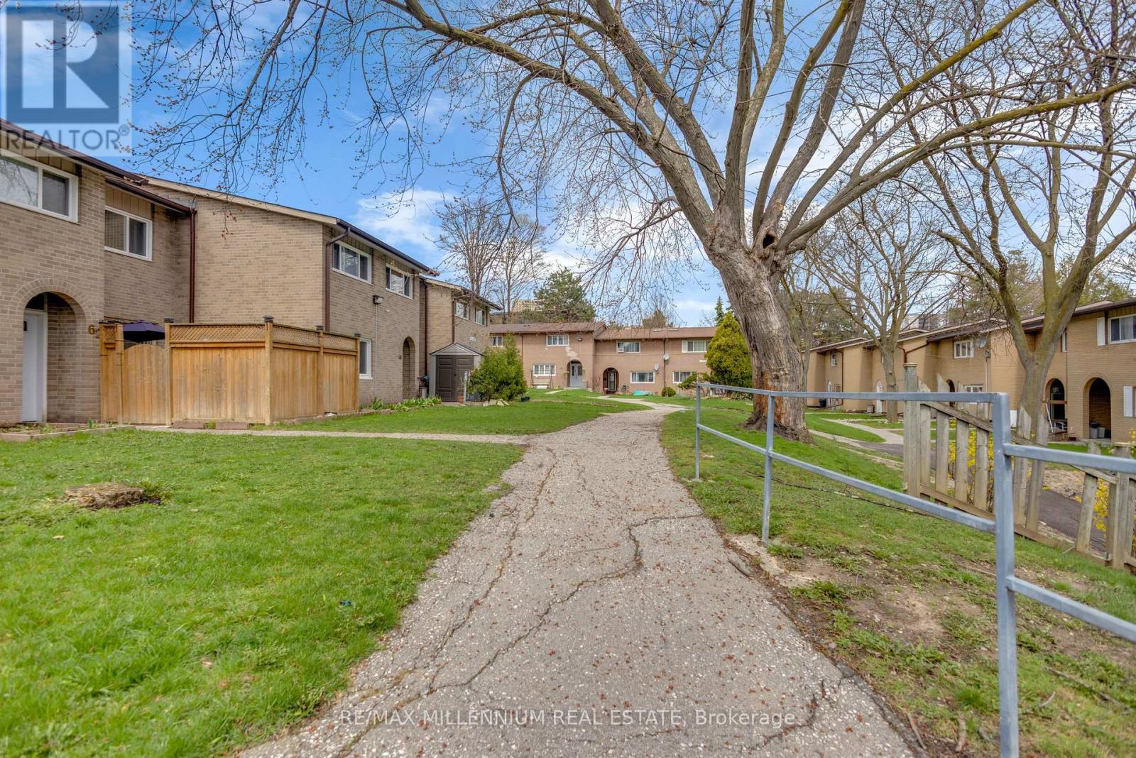 #62 79 DRIFTWOOD AVENUE - 30
