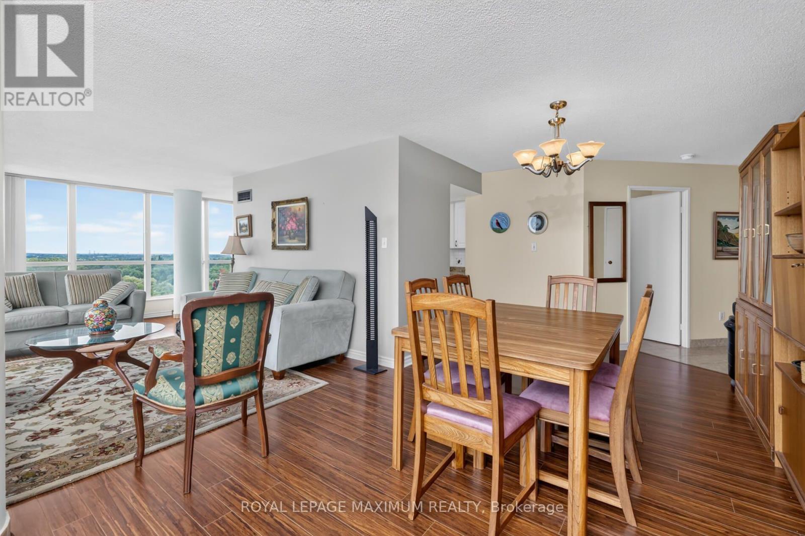 #717 5 ROWNTREE ROAD - 10