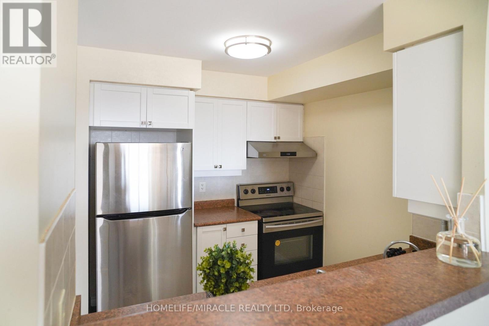 #2220 700 HUMBERWOOD BOULEVARD - 6