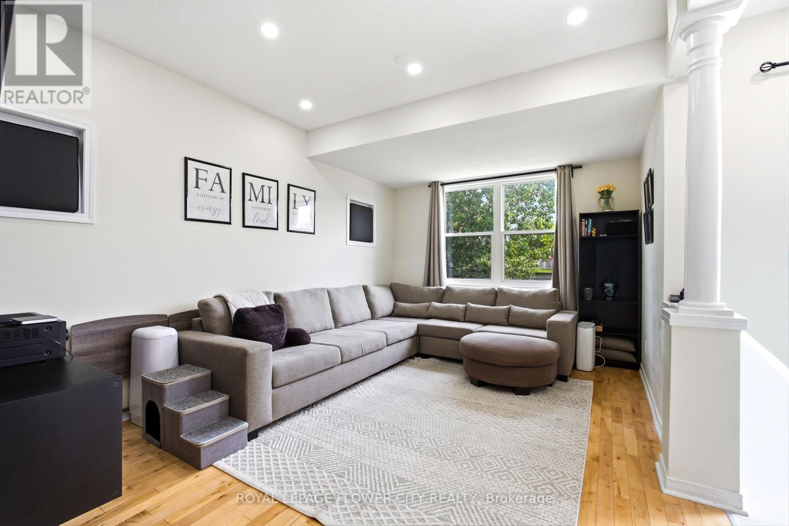 10 OWEN STREET - 15