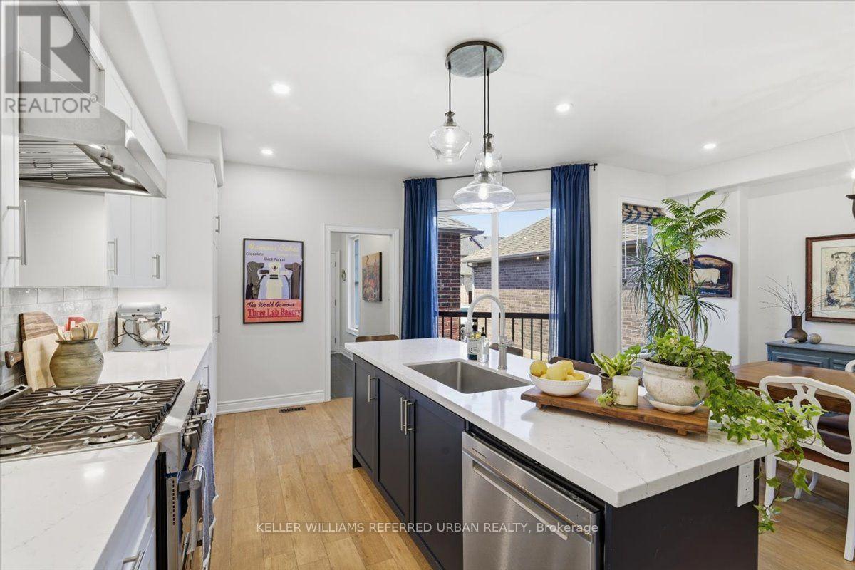 280 NOFTALL GARDENS - 18