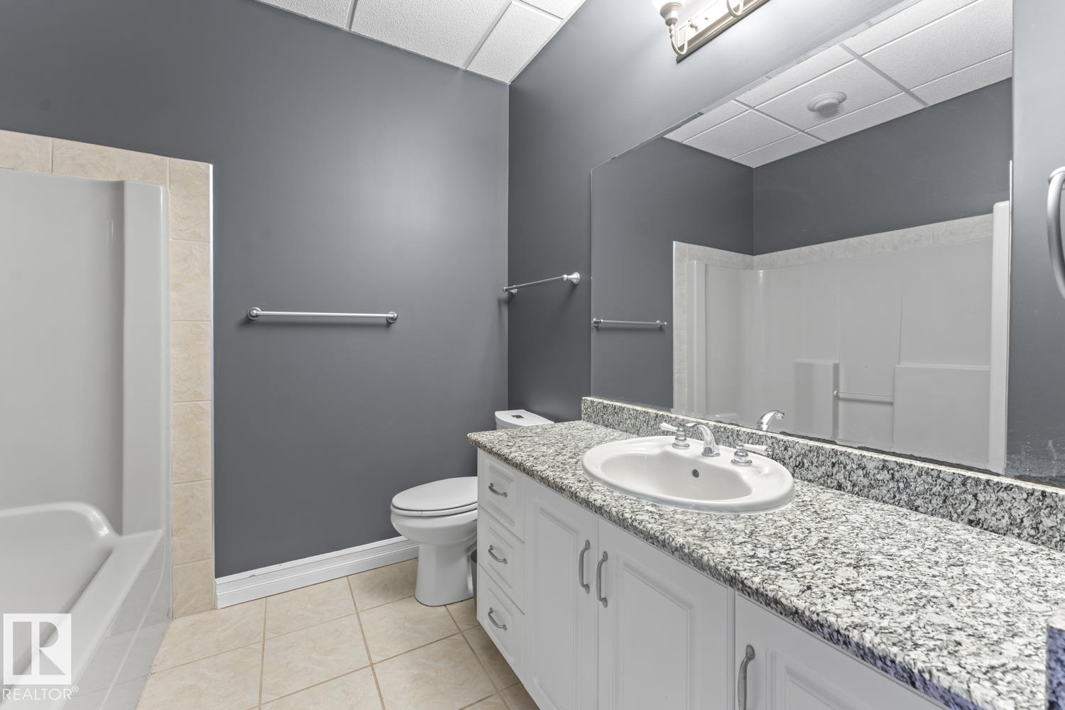 3006 WAYNE WY - 42