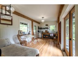 999 Kennedy, Lillooet, BC V0K1V0 Photo 22