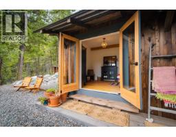 999 Kennedy, Lillooet, BC V0K1V0 Photo 12