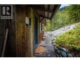 999 Kennedy, Lillooet, BC V0K1V0 Photo 29