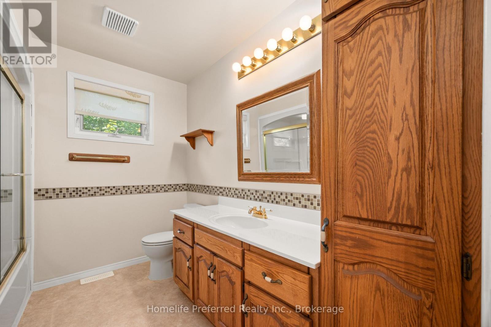 469 SKENE ROAD - 19
