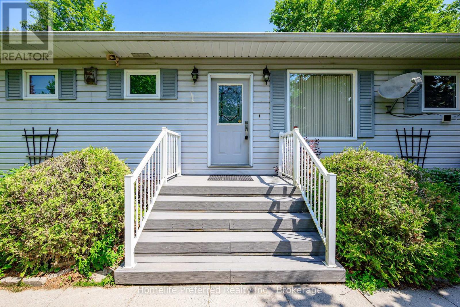 469 SKENE ROAD - 7