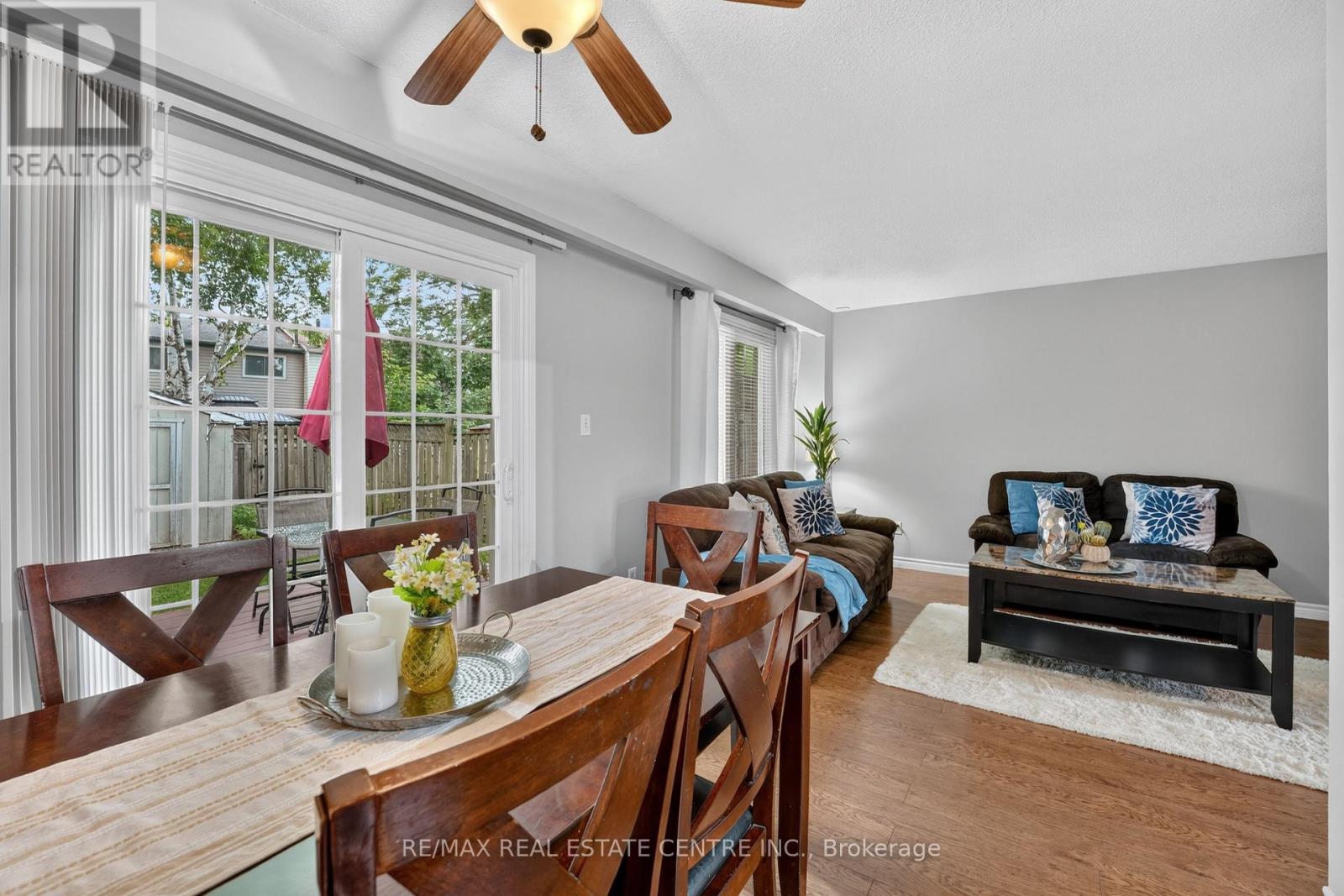 23 BURBANK CRESCENT - 12