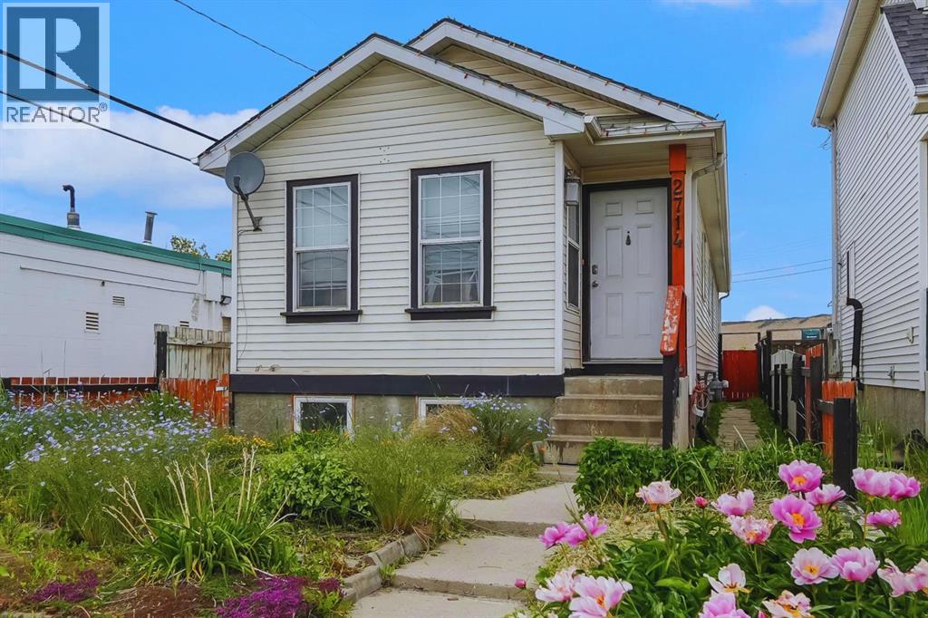 2714 74 Avenue SE - 1