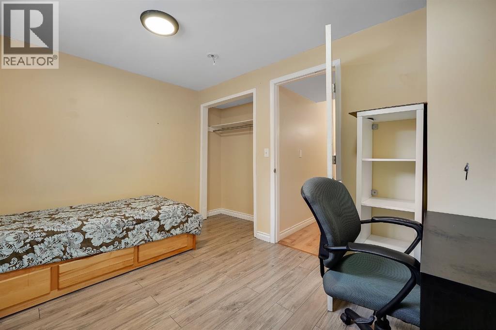 2714 74 Avenue SE - 10