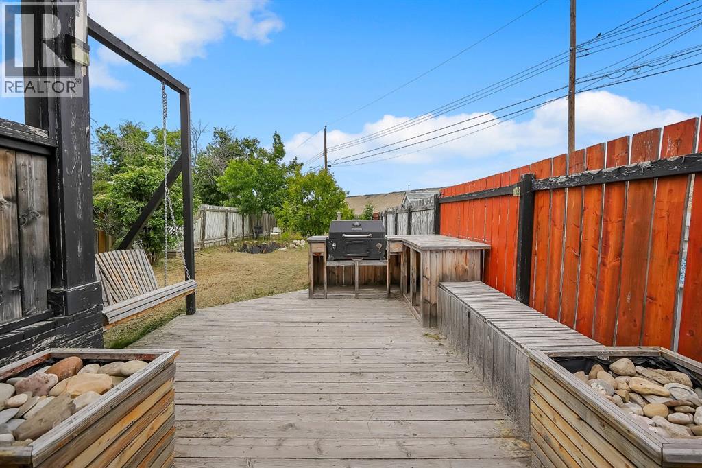 2714 74 Avenue SE - 18