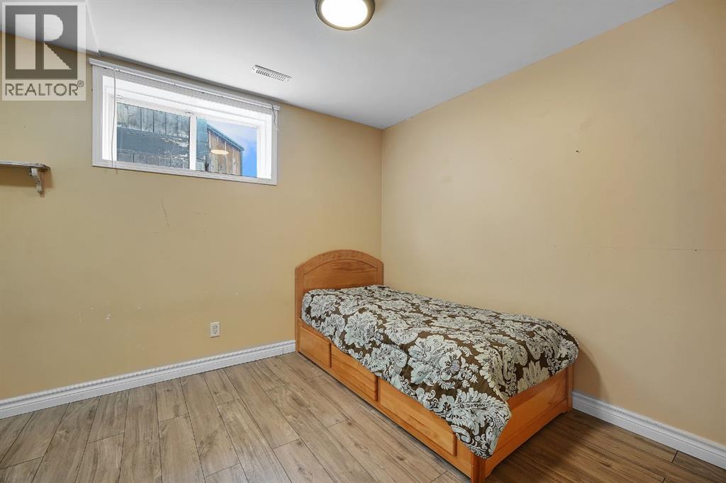 2714 74 Avenue SE - 7
