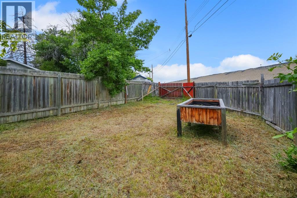 2714 74 Avenue SE - 15