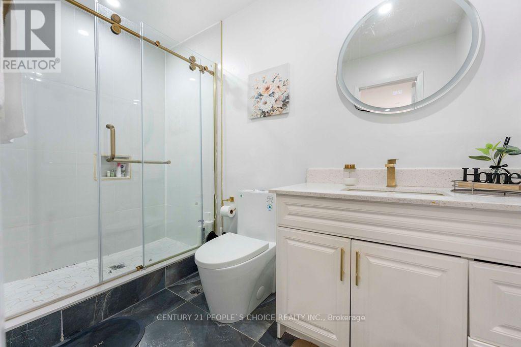 4053 TRAPPER CRESCENT - 40