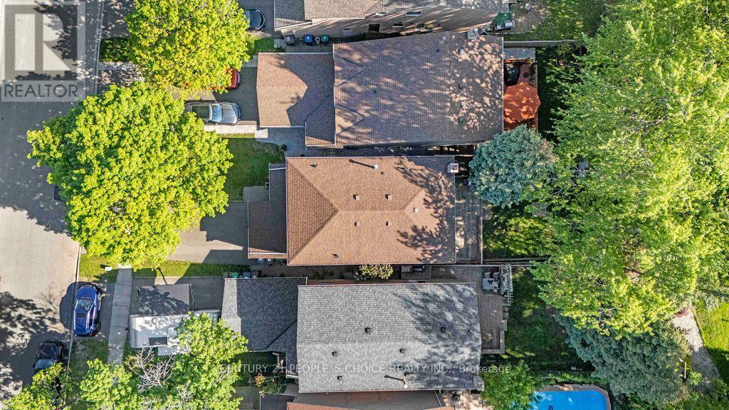 4053 TRAPPER CRESCENT - 47