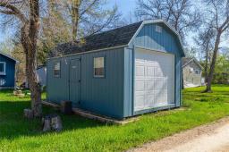 156 1st Avenue, Winnipeg Beach, MB R0C3G0 Photo 25