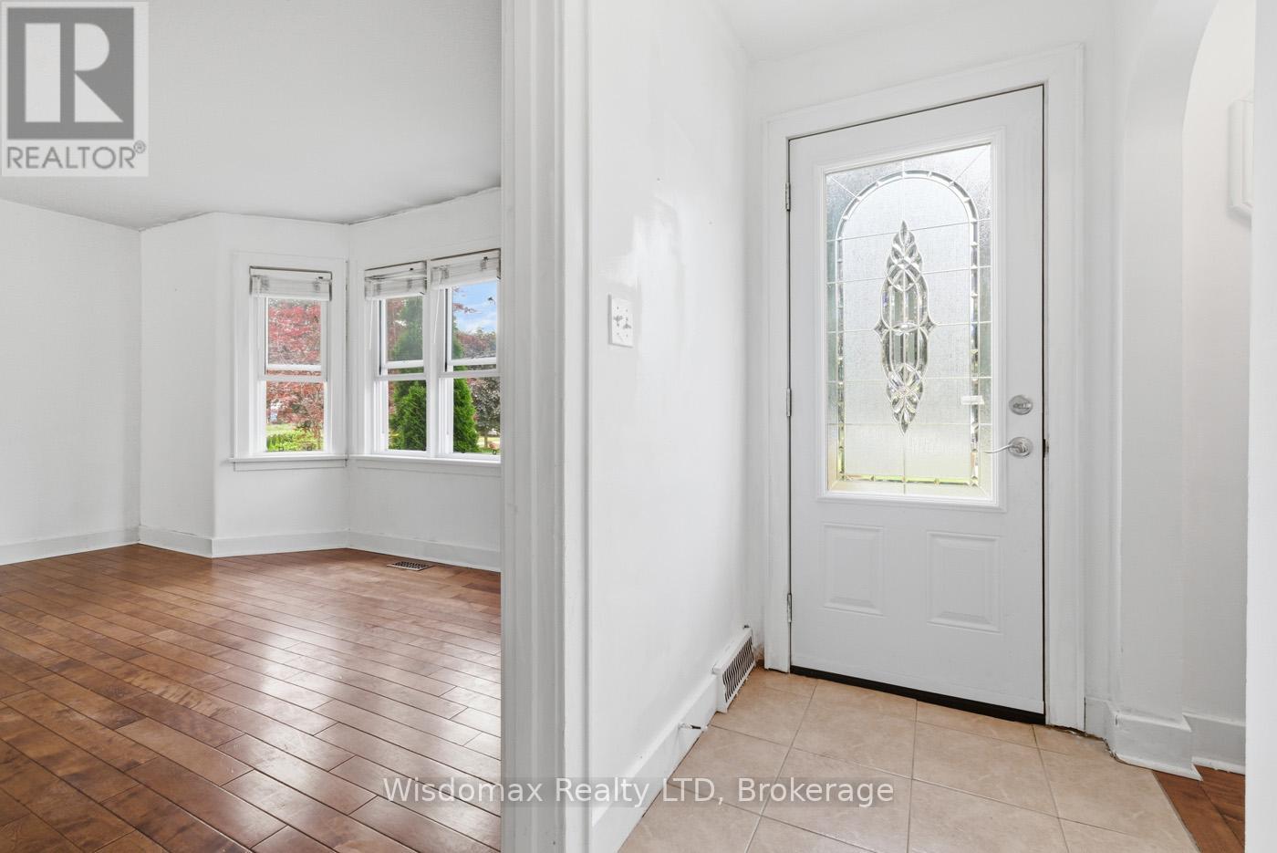 5782 MOULAND STREET - 4