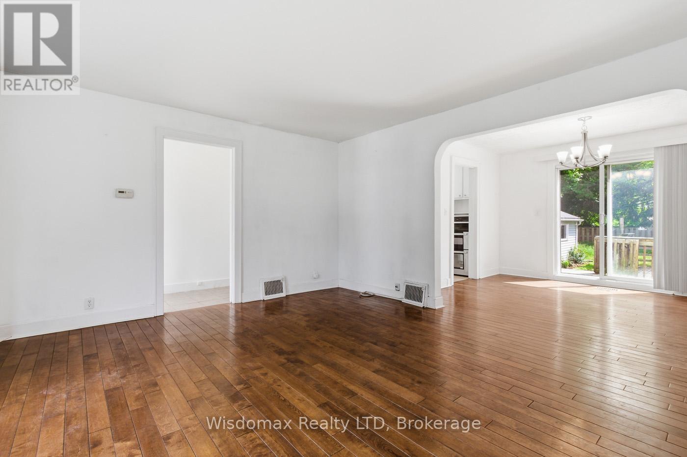5782 MOULAND STREET - 7