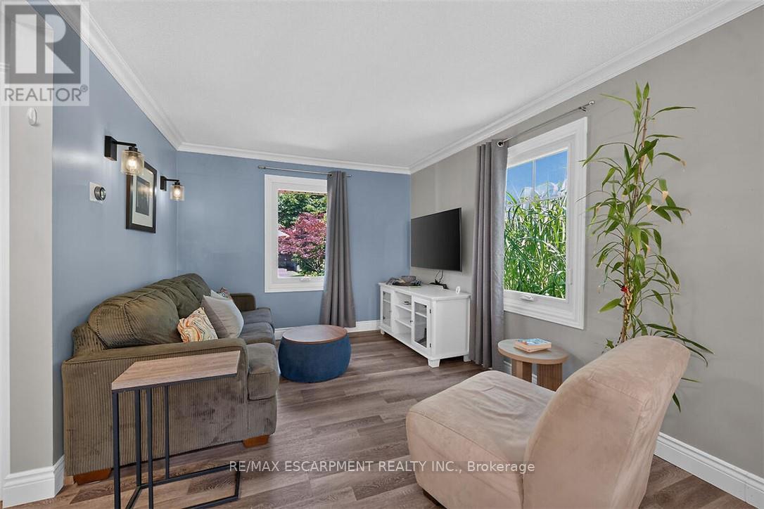 181 CENTRAL DRIVE - 14
