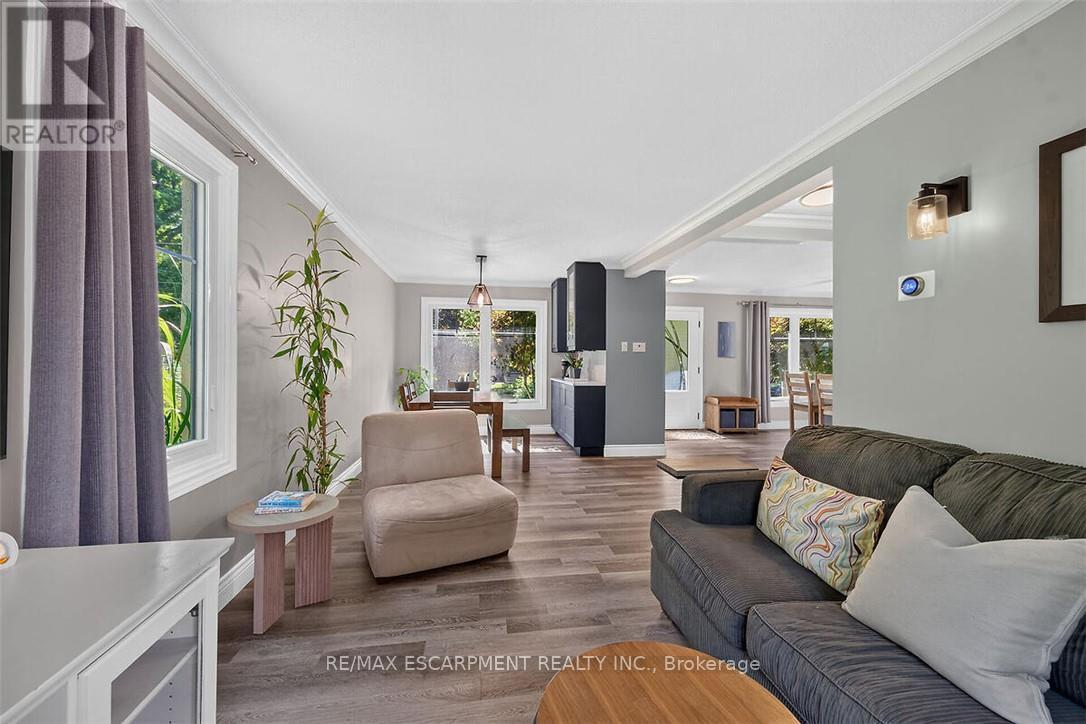 181 CENTRAL DRIVE - 16