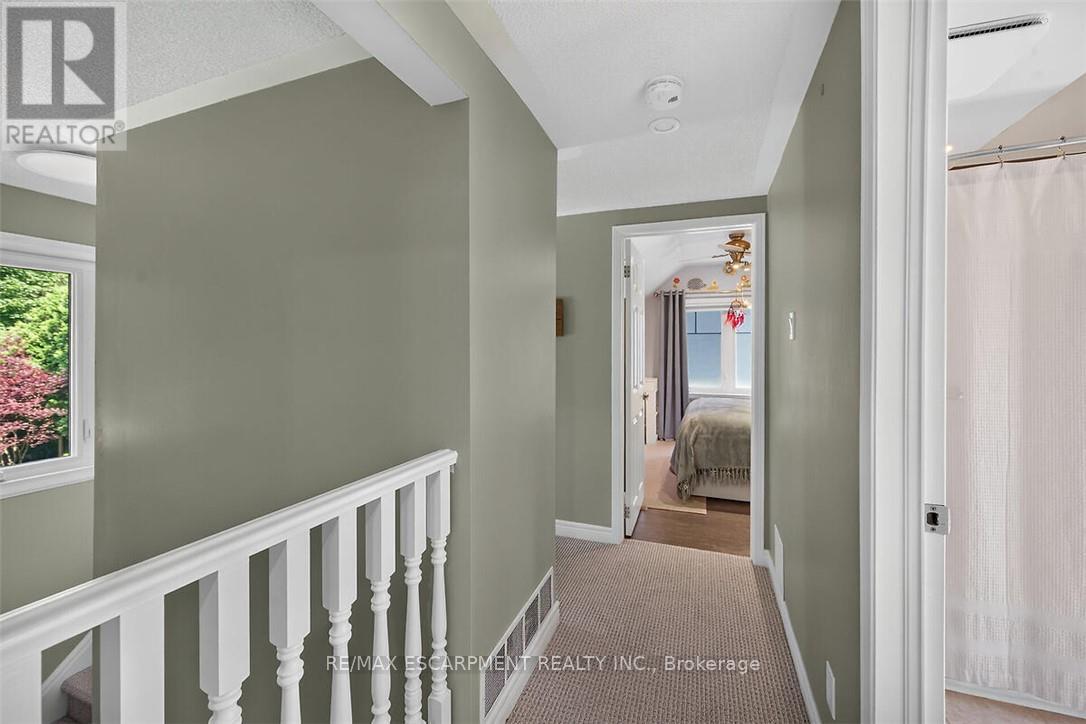 181 CENTRAL DRIVE - 21