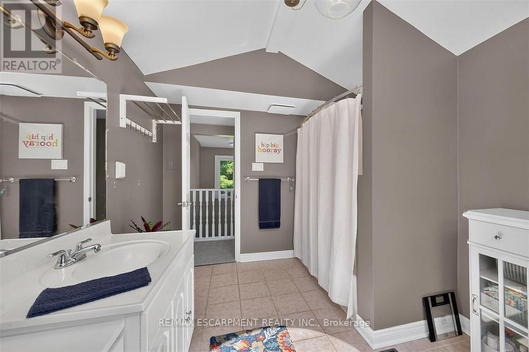 181 CENTRAL DRIVE - 24