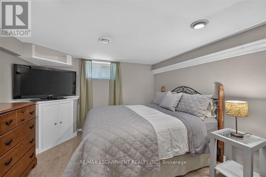 181 CENTRAL DRIVE - 33