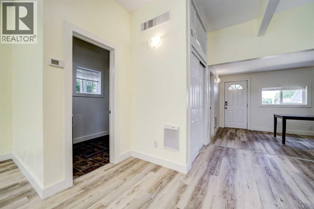 727 McDougall Street - 10