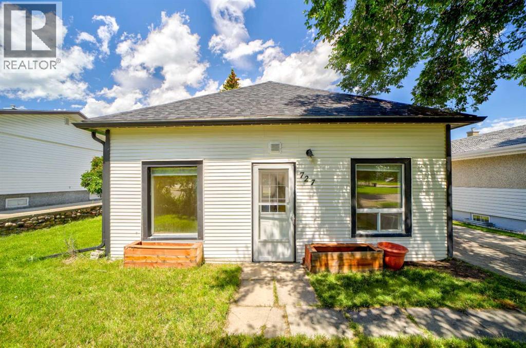 727 McDougall Street - 3