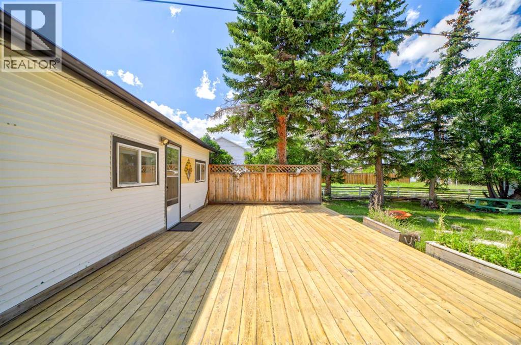 727 McDougall Street - 26