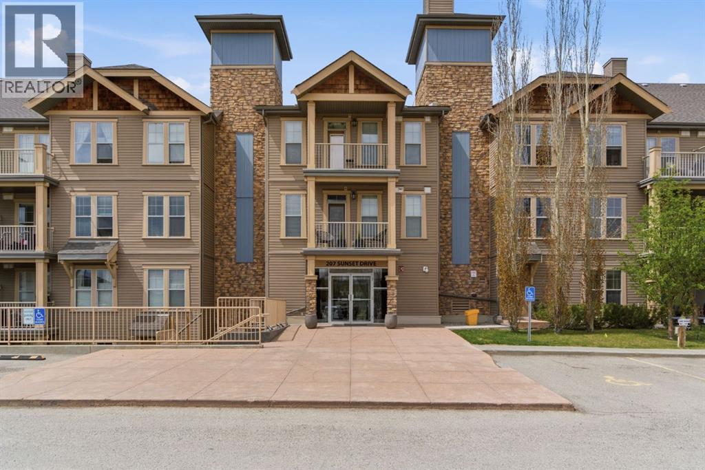 #408 207 Sunset Drive - 3