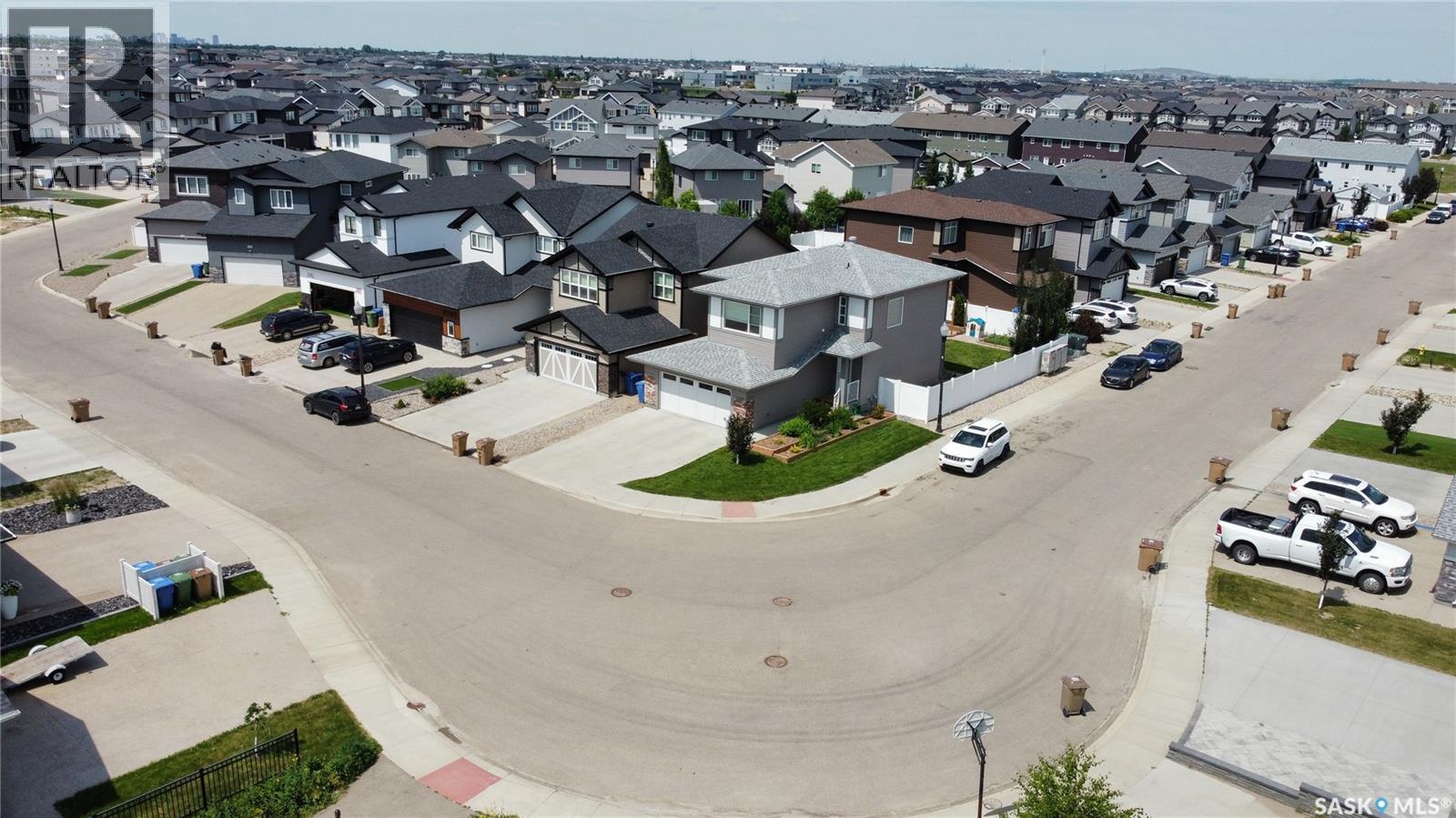 3755 Gee CRESCENT - 2