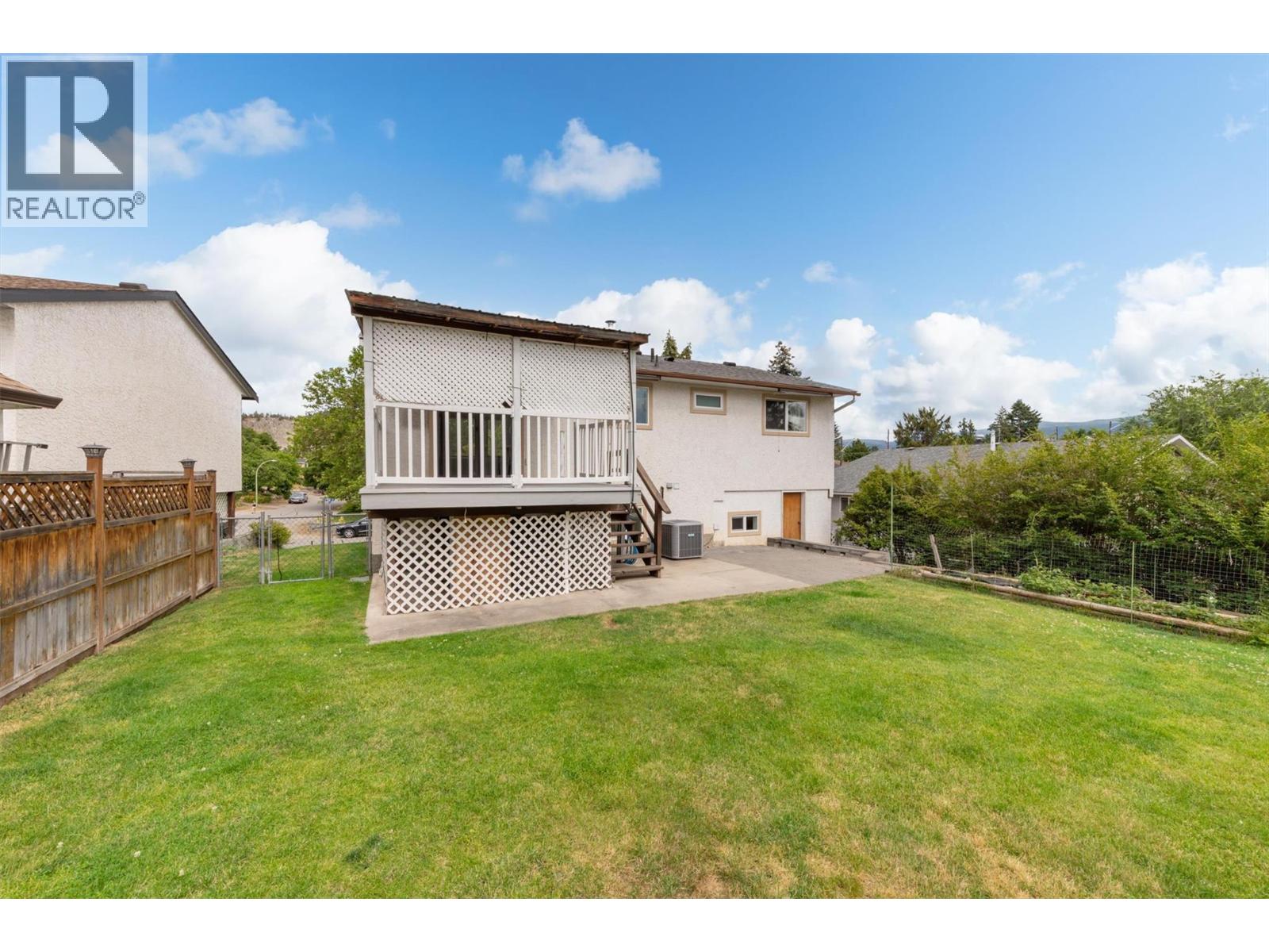 1392 Elm Street - 37