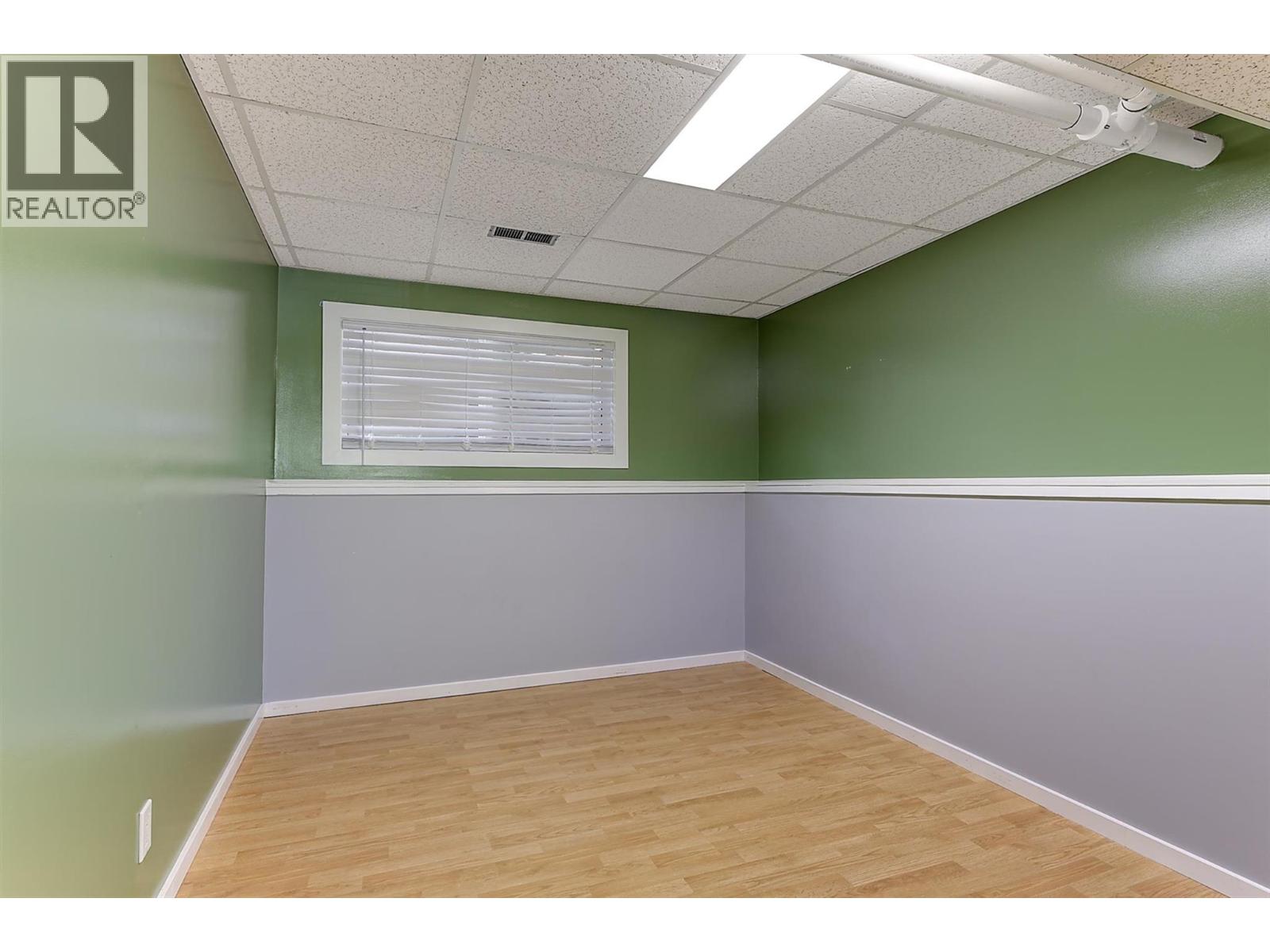 1392 Elm Street - 20